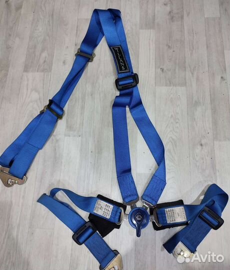 Спортивные ремни безопасности