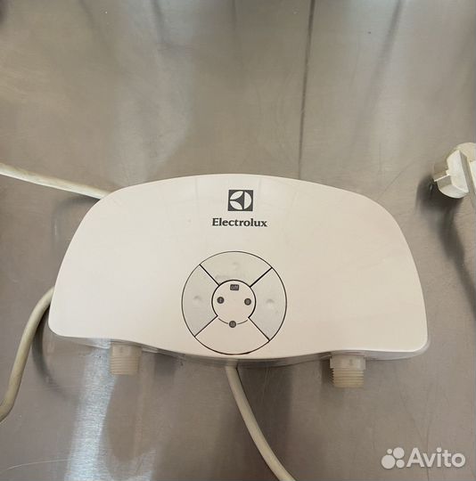 Водоннагреватель electrolux
