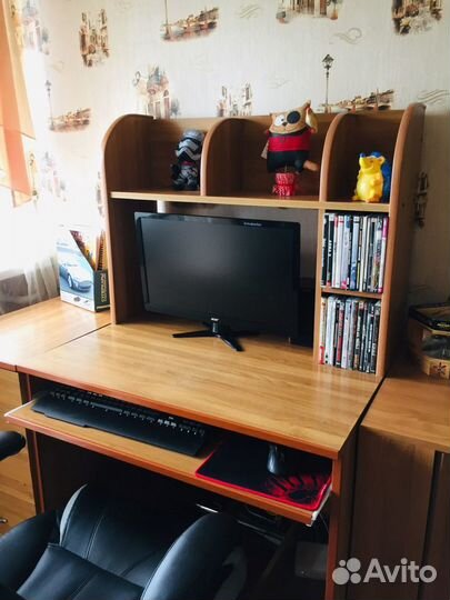 Компьютерный стол