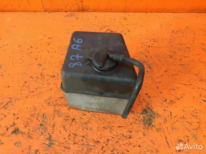 Бачок расширительный Hyundai Terracan 25440-H1301