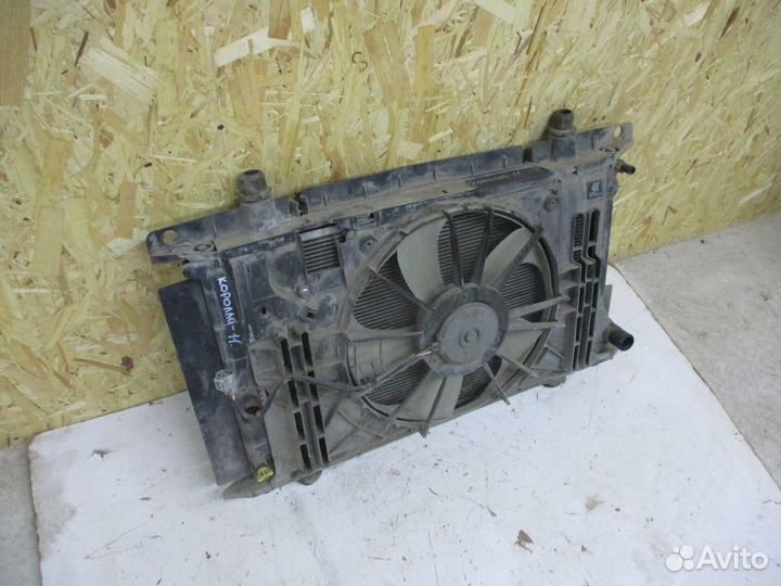 Радиатор охлаждения двигателя Тойота Королла 150