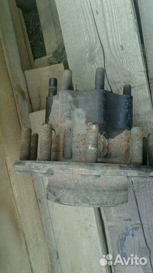 Интер ступица задняя,полуоси meritor