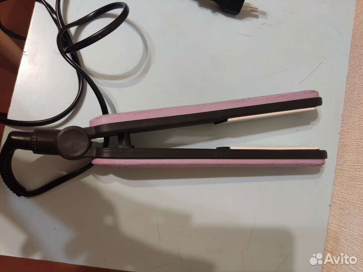 Выпрямитель для волос
