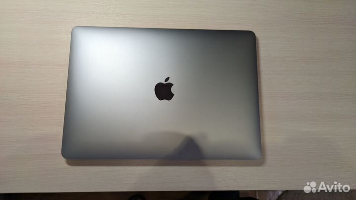 Apple MacBook Air M1
