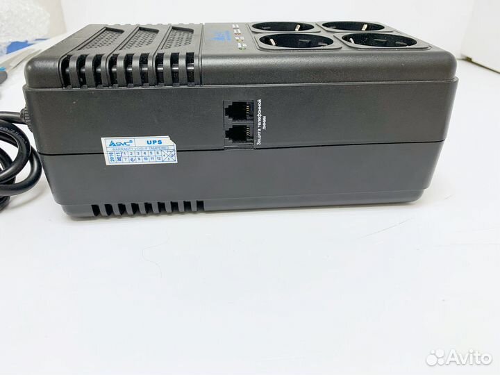 Стабилизатор напряжения