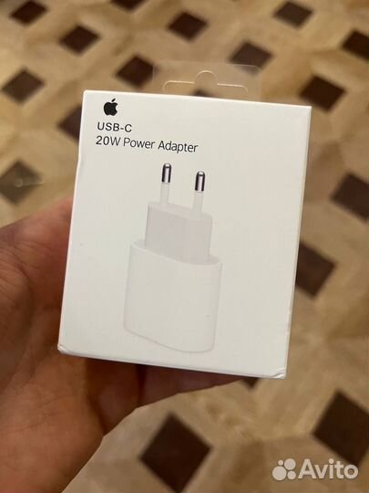 Быстрая зарядка для iPhone 20w