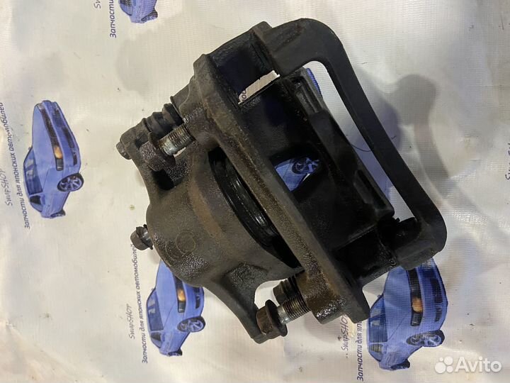 Суппорт тормозной передний левый Chaser JZX90