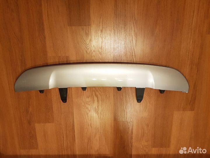 Накладка заднего бампера toyota RAV4 2015