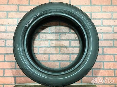 Yokohama dB Decibel E70B 215/55 R17