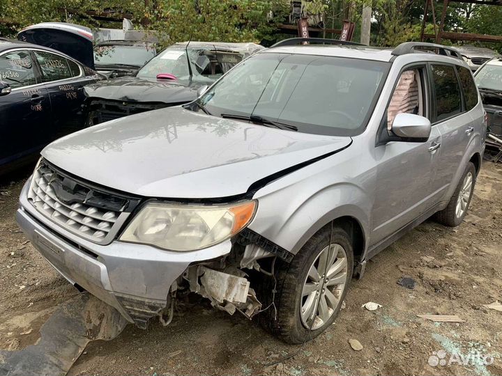 Subaru forester 2009 г.в. 2.0л кузовные