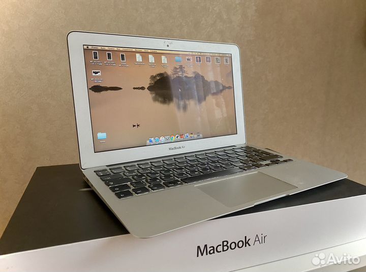 Apple MacBook Air 11 (A1370)