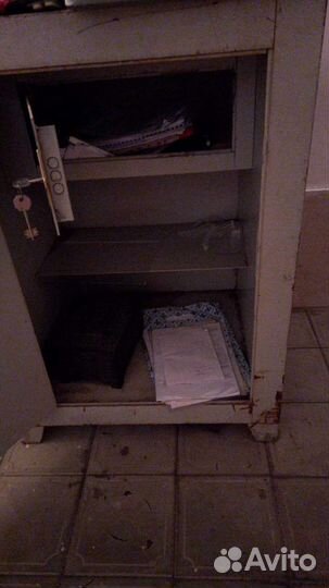 Сейф шкаф металлический, торг
