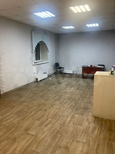 2-к. квартира, 60 м², 1/2 эт.