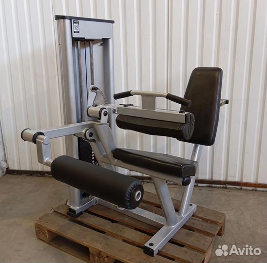 Силовой тренажер Сгибание ног Paramount, проф