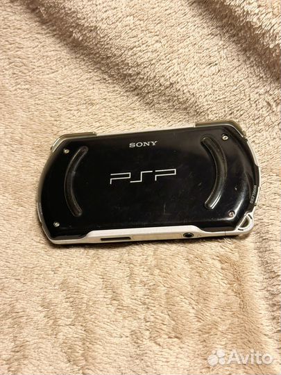 Sony PSP GO 16GB