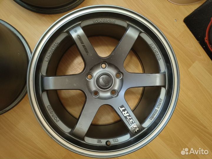 Rays volk racing te37 r17