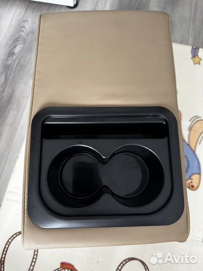 Подлокотник LADA largus