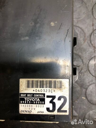 Блок ремней безопасности Land Cruiser 200, LX570