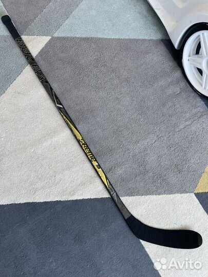 Клюшка хоккейная