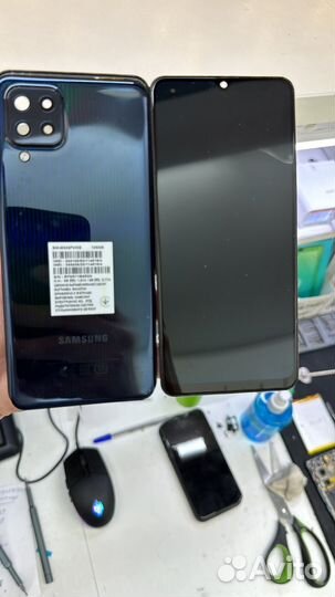 Телефон Samsung m325 на запчасти