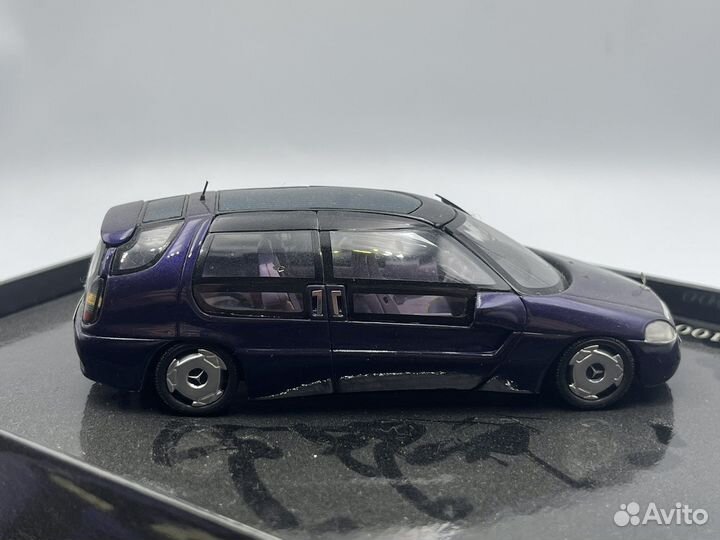 Mercedes-Benz - F100 (1991), violett metallic