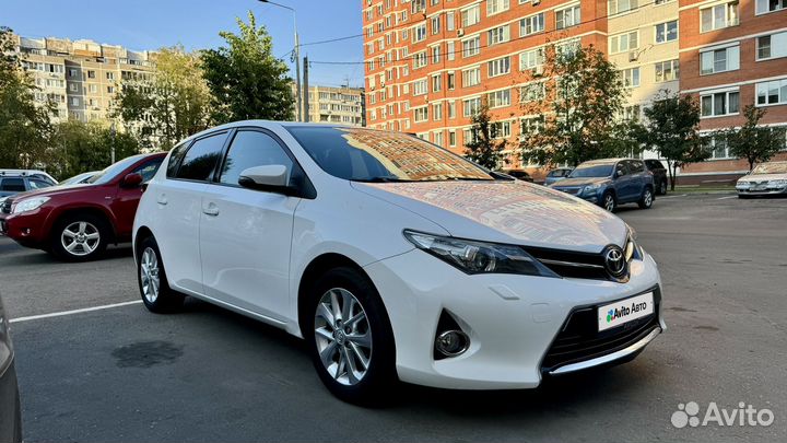 Toyota Auris 1.6 CVT, 2014, 66 000 км