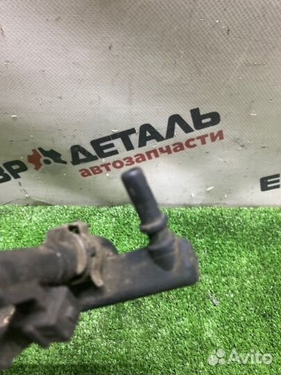 Топливная рейка с форсунками Renault Logan седан