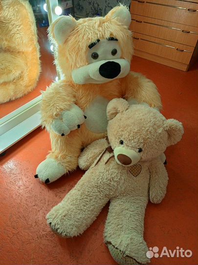 Большие плюшевые медведи
