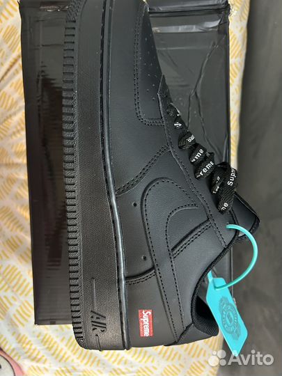 Nike air force 1 black supreme