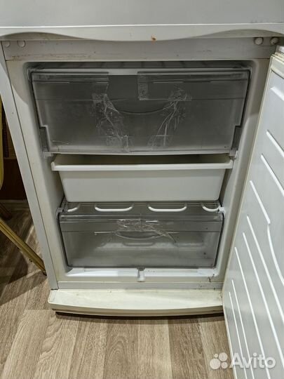 Холодильник атлант бу