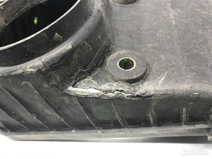 Корпус воздушного фильтра Mitsubishi RVR N23W 1992