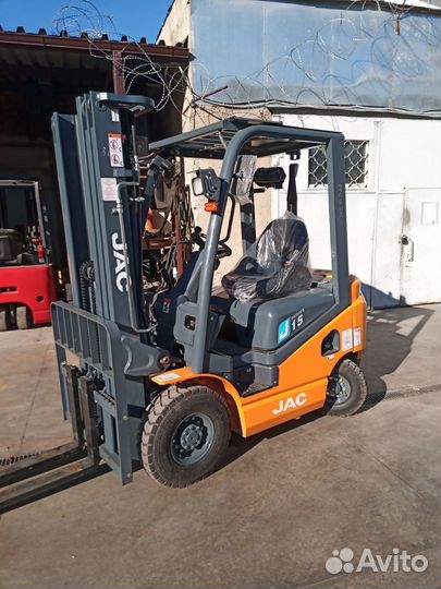Вилочный погрузчик JAC CPCD15, 2023