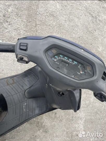 Скутер Honda lead90