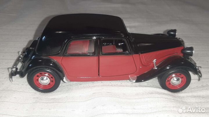 Модель Citroen 15 cv 1/24