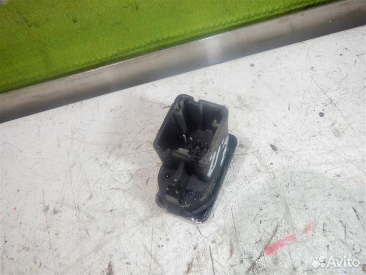 Кнопка стеклоподъемника Форд Фокус 2