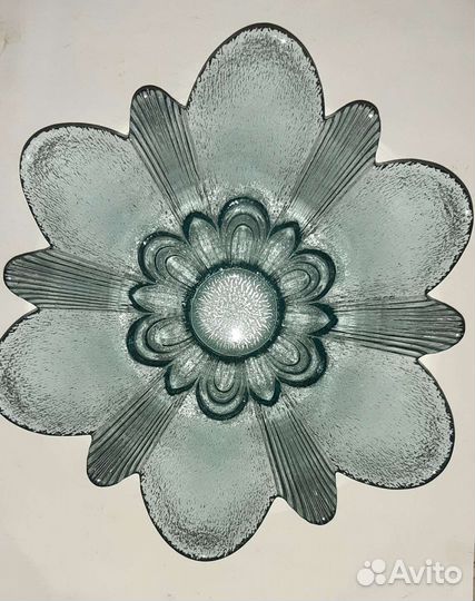 Блюдо из цветного стекла