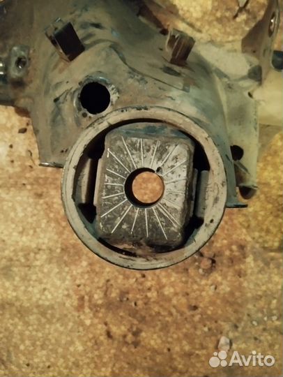 Передний подрамник туарег, каен, Q7