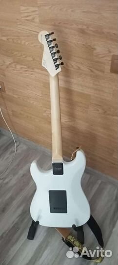 Sqoe sest230 Stratocaster HSS White