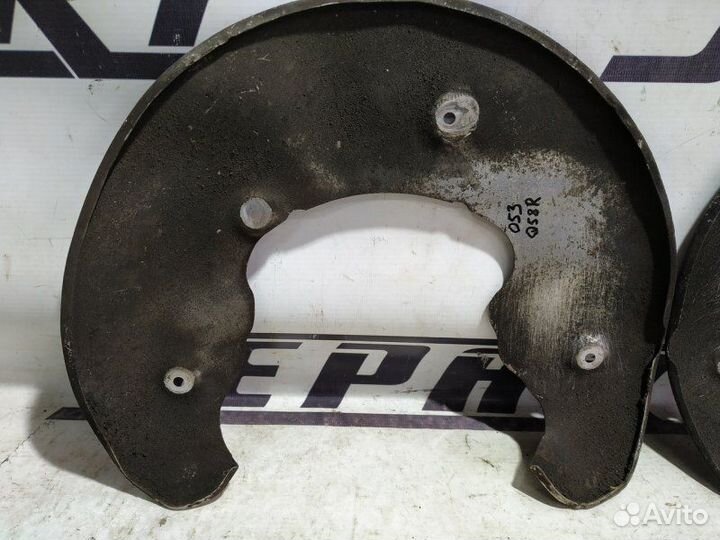 Пыльник тормозного диска Audi Q5 8R 2.0 CNC 2013