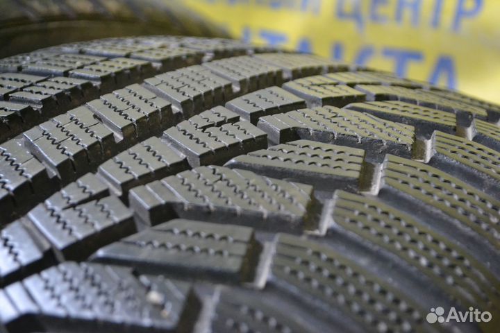 Hankook Winter I'Cept Evo2 W320 265/35 R20