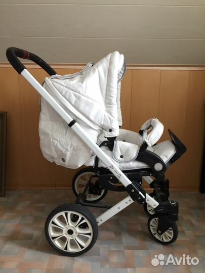 Коляска Hartan Vip XL 2 в 1 белая эко-кожа