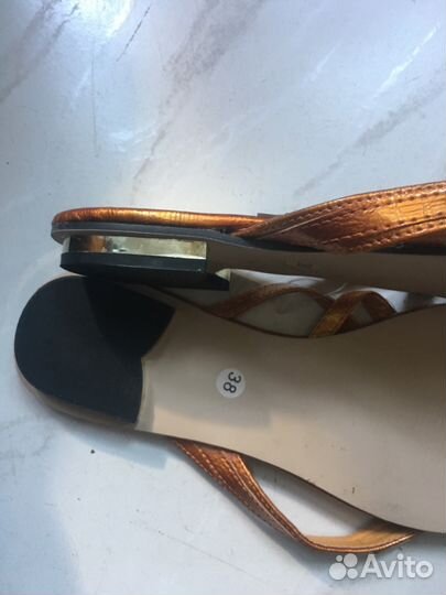 Босоножки,новые