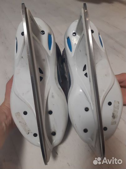 Вратарские хоккейные коньки bauer JR