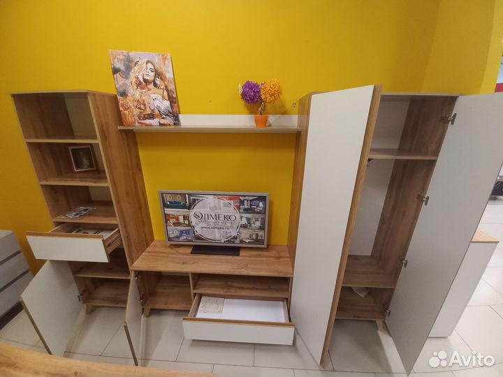 Комплект Авалон в гостиную Новая