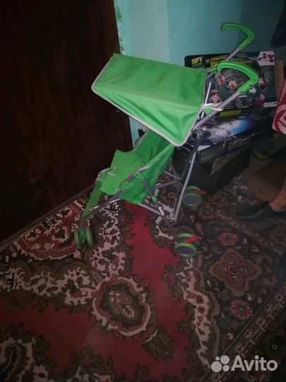 Прогулочная коляска