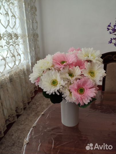 Искуственных цветы букет