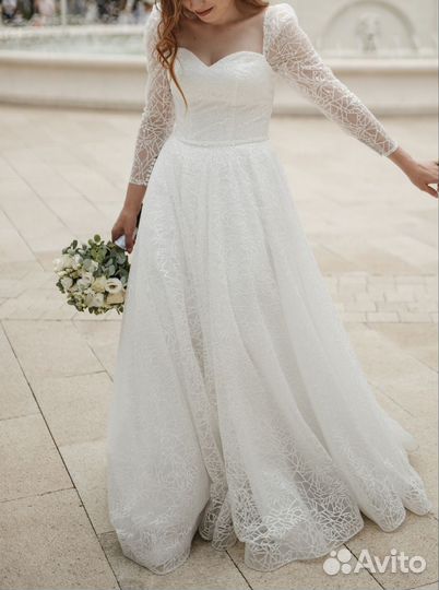 Свадебное платье блестящее