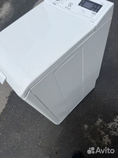 Стиральная машина с вертикальной загрузкой