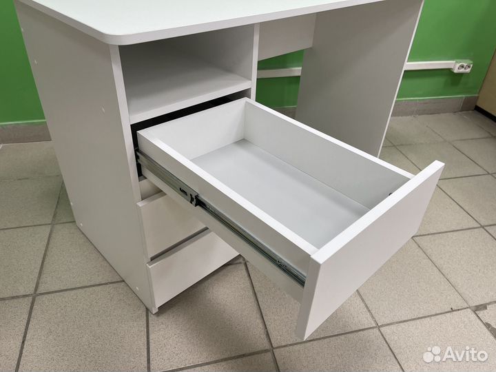 Стол письменный белый новый