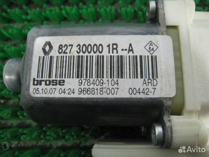 Мотор стеклоподъёмника задний правый Renault Lagu